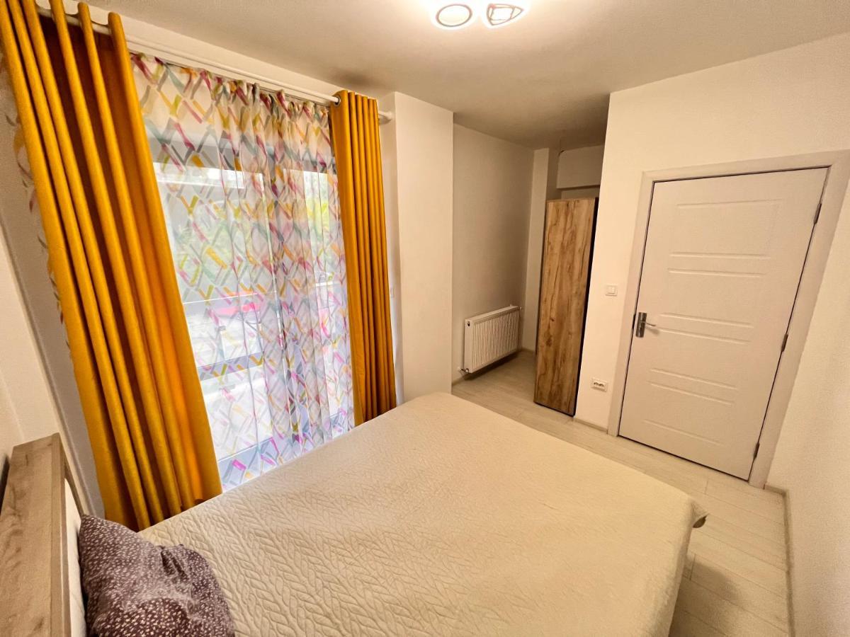 2 Rooms Apartment Airy & Bright Relax Iasi Exterior photo