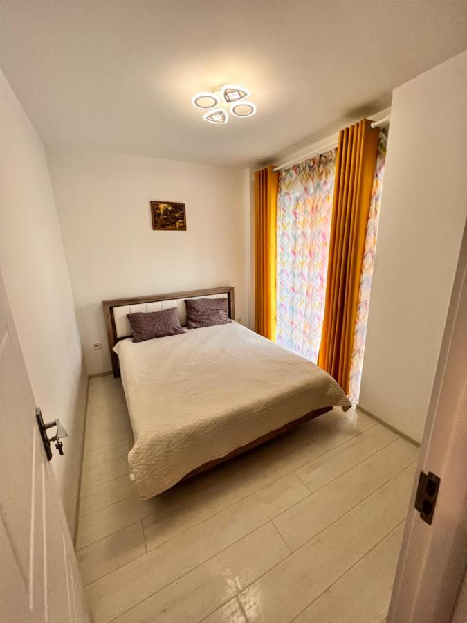 2 Rooms Apartment Airy & Bright Relax Iasi Exterior photo