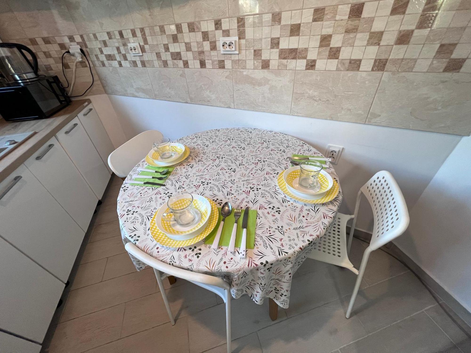 2 Rooms Apartment Airy & Bright Relax Iasi Exterior photo